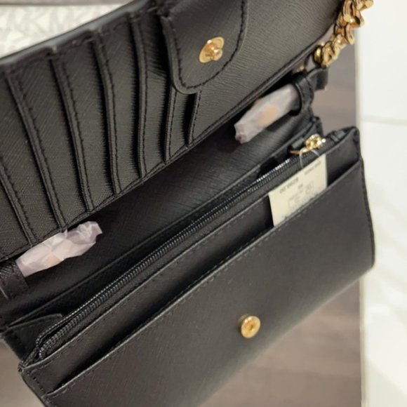 MICHAEL KORS Jet Set Travel Medium Phone Xbody - Picture 7 of 8